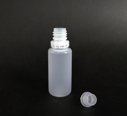 กระป๋องน้ําตกสีดําโปร่ง ปรับแต่ง 10ml-120ml พื้นที่เรียบสําหรับการเก็บของเหลว